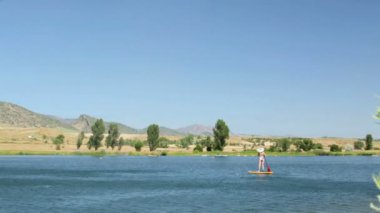 öğrenme kadın nasıl yapılır paddleboard 