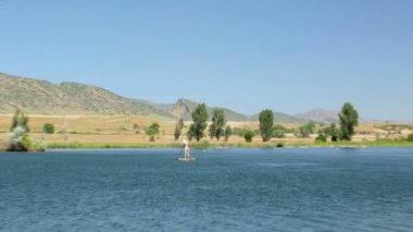 öğrenme kadın nasıl yapılır paddleboard 