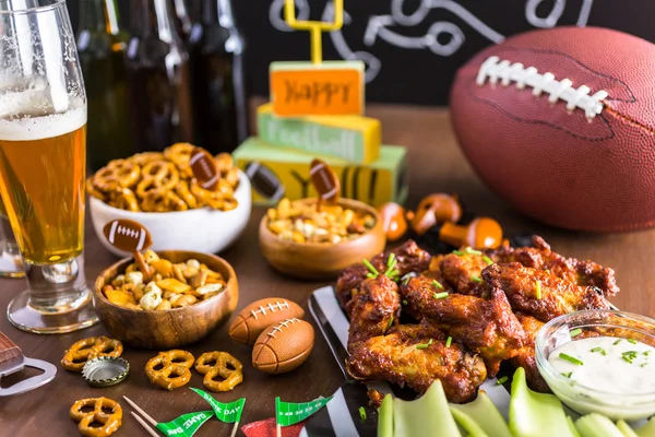 Aperitivos para la fiesta de fútbol — Foto de Stock