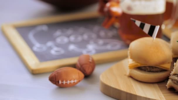 Football party food — Stock Video