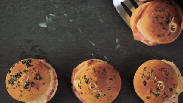 Slider prosciutto e formaggio — Video Stock