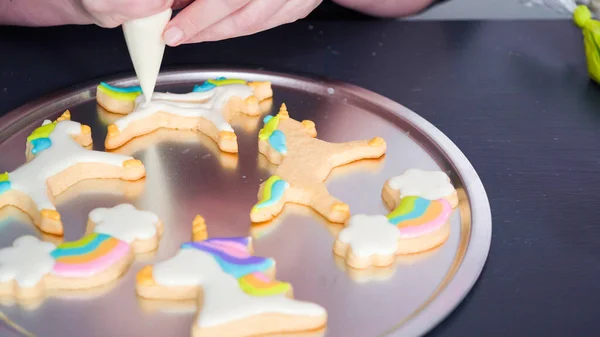 Passo Passo Decorar Biscoitos Açúcar Unicórnio Com Gelo Real — Fotografia de Stock