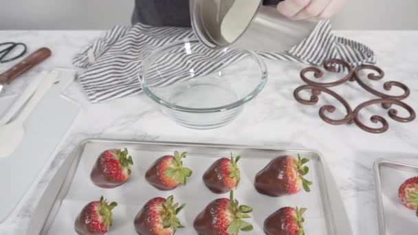 Step Step Dipping Organic Strawberries Bowl Melted Chocolate Prepare Chocolate — Stock Video