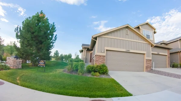 Denver Colorado Usa Juli 2020 Uitzicht Typische Buitenwijk Een Zomerochtend — Stockfoto