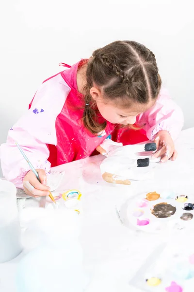 Bambina Che Lavora Suo Progetto Artistico Apprendimento Distanza Casa Durante — Foto Stock