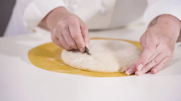Baking Homemade Sourdough Wheat Bread Cast Iron Dutch Oven — Stock Photo, Image