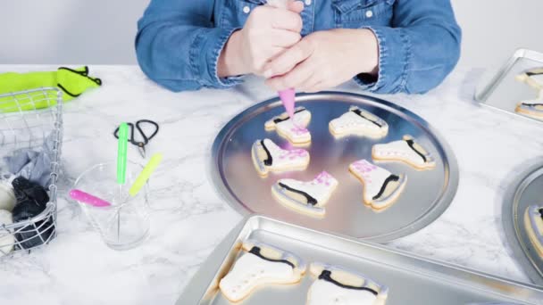 Deitado Decorar Biscoitos Açúcar Forma Patins Com Gelo Real — Vídeo de Stock