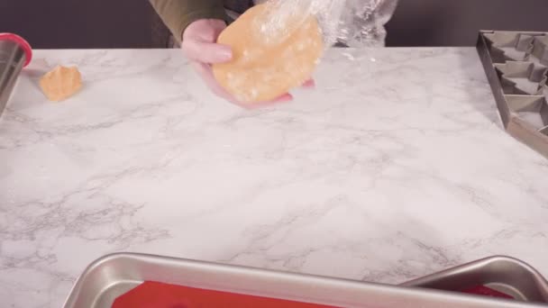 Déploiement Pâte Biscuits Pain Épice Pour Cuire Les Biscuits Noël — Video