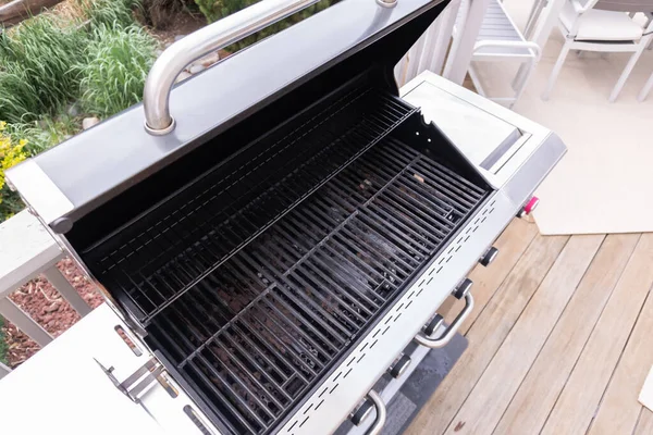 Clean Six Burner Gas Grill Ready Summer Grilling — Stock Photo, Image