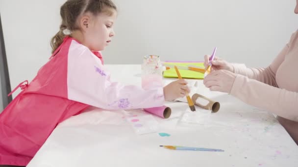 Fazendo Unicórnios Papel Rolos Papel Higiênico Vazios — Vídeo de Stock