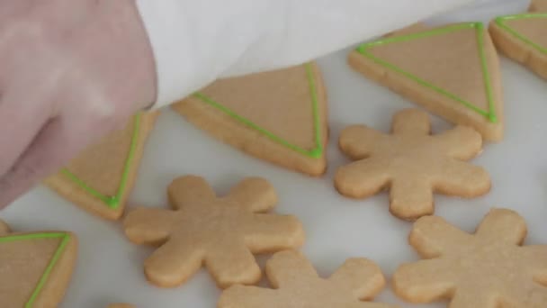 Glaseado Galletas Azúcar Forma Copo Nieve Con Glaseado Real Rosa — Vídeos de Stock