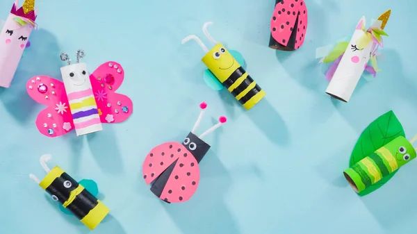 Plat Gelegd Papercraft Project Kleurrijke Insecten Gemaakt Van Lege Toiletrollen — Stockfoto
