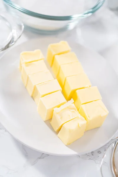 Ingredienser Glas Blandningsskålar För Att Förbereda Citron Bunt Tårta — Stockfoto