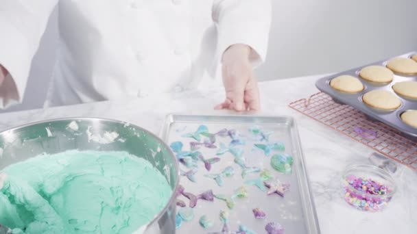 Cupcake Sirena Gourmet Con Glassa Burro Blu Decorati Con Spruzzi — Video Stock