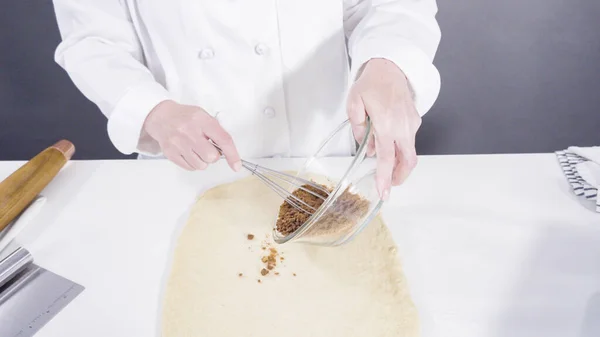 Masa Rodante Con Rodillo Francés Para Hornear Rollos Canela —  Fotos de Stock