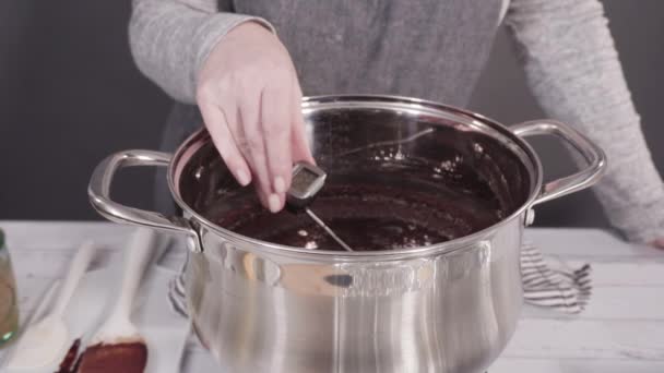 Basit Çikolata Şekerlemesi Yapmak — Stok video