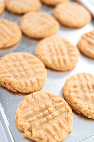 Biscoitos Manteiga Amendoim Recém Assados Uma Assadeira — Fotografia de Stock