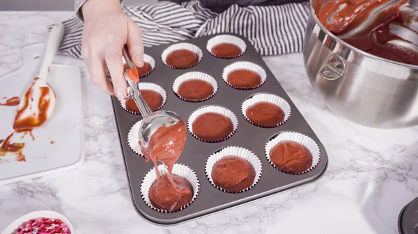 Schritt Für Schritt Cupcake Teig Folie Cupcake Tassen Schaufeln Rote — Stockfoto