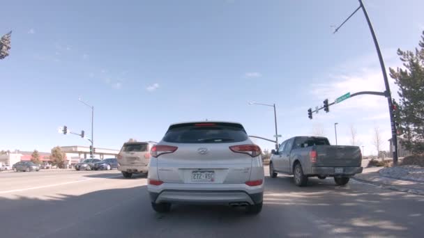 Денвер Колорадо Сша Січня 2020 Їздить Типовій Асфальтованій Дорозі Передмісті — стокове відео