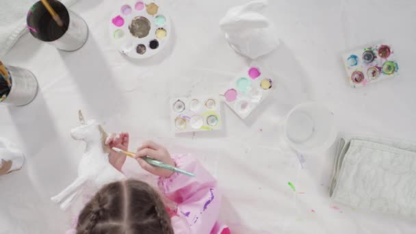 Figura Mache Papel Pintura Niña Clase Arte Educación Casa — Vídeos de Stock