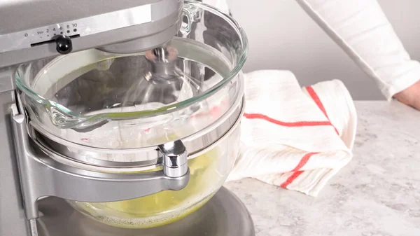 Adım Adım Mutfak Mikserinde Tek Boynuzlu Kurabiyesi Pişirmek Için Malzemeler — Stok fotoğraf