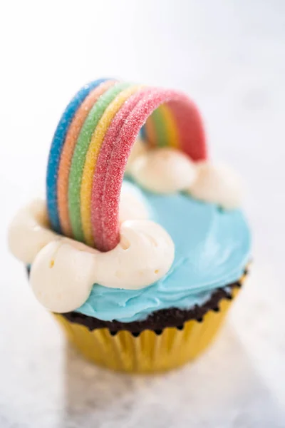 Chocolate Cupcakes Decorated Blue Buttercream Frosting Rainbow Unicorn Theme Birthday — Stock Photo, Image