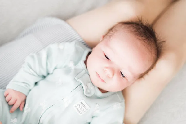 Lifestyle Portrait Newborn Three Weeks Old Baby Girl — Stock Photo, Image