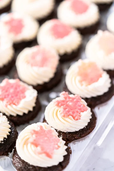 Mini Cupcakes Chocolate Com Cobertura Creme Manteiga Italiano Decorado Com — Fotografia de Stock
