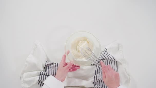 Hacer Glaseado Merengue Blanco Para Pastelitos Mores — Vídeos de Stock