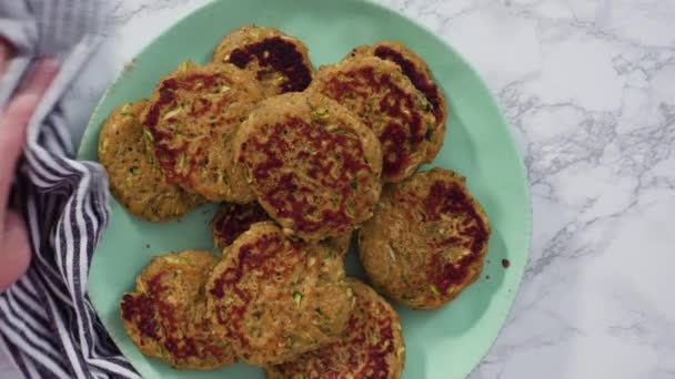 Hacer Pasteles Calabacín Orgánicos — Vídeos de Stock