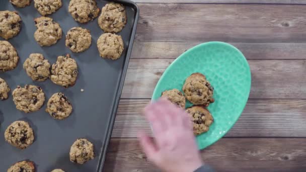 Biscuits Aux Pépites Chocolat Maison Cuillères Pâte Sur Une Plaque — Video