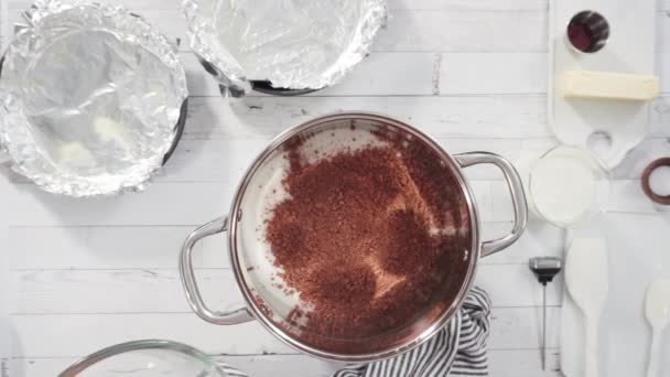 Derretimiento Chips Chocolate Olla Cocción Para Hacer Caramelo Nuez Macadamia — Vídeos de Stock