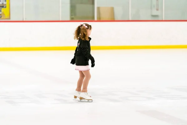 Little Girl Practicing Figure Skating Indoor Ice Skating Rink — Stock Photo, Image