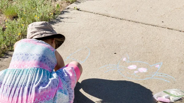 Little Girl Drawing Chalk Sidewalk Summer Day — Stock Photo, Image