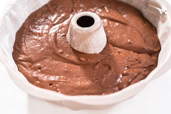 Pastel Chocolate Rebozado Molde Metal Listo Para Hornear — Foto de Stock