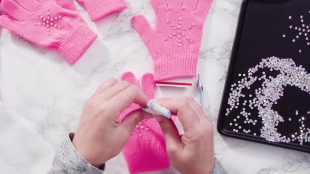 Rhinestone Pink Kids Gloves Snowflake Shapes — Stock Video