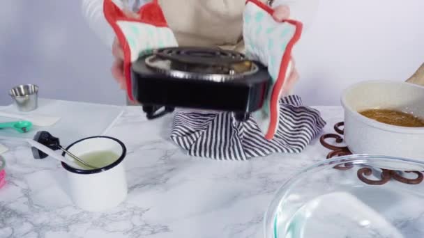 Karameliserende Suiker Steelpan Zelfgemaakte Lolly Maken — Stockvideo