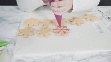 Taze pişmiş kurabiye yığını görünümü