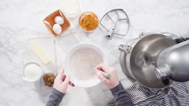 Kırmızı Kadife Kek Pişirmek Için Gerekli Malzemeler — Stok video