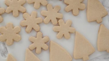 Taze pişmiş kurabiye yığını görünümü