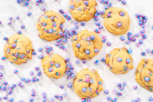 Freshly Baked Unicorn Chocolate Chip Cookies Rainbow Chocolate Chips Counter — Stock Photo, Image