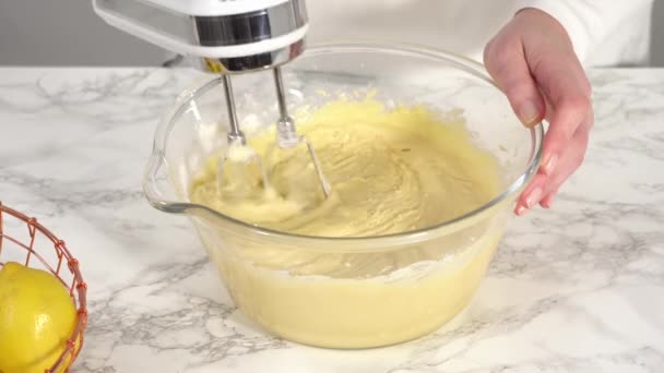 Preparando Ingredientes Para Pastel Libra Limón — Vídeos de Stock