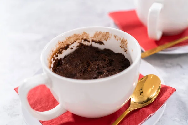 Freshly Baked Chocolate Mug Cakes White Cups — Stock Photo, Image