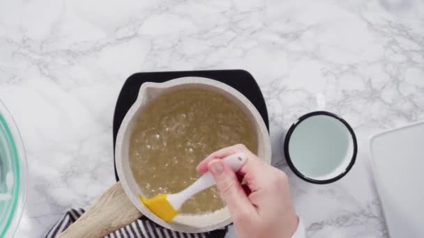 Karameliserende Suiker Steelpan Zelfgemaakte Lolly Maken — Stockvideo