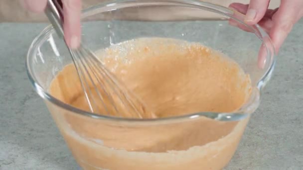 新鮮なカボチャのパンケーキを作る — ストック動画