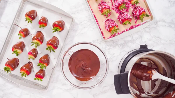 Flat Lay Step Step Dipping Organic Strawberries Melted Chocolate — Stock Photo, Image