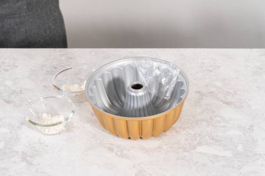 Krem peynirli kırmızı kadife kek..