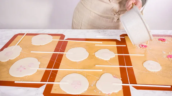 Pouring Caramelized Sugar Silicone Mats Make Homemade Lollipops — Stock Photo, Image