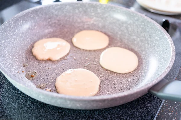 Frying Small Pancakes Kefir Base Frying Pan — Stock Photo, Image