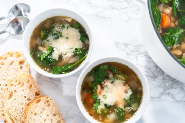 Sopa Frijoles Blancos Vegetarianos Recién Cocidos Tazón Blanco — Foto de Stock